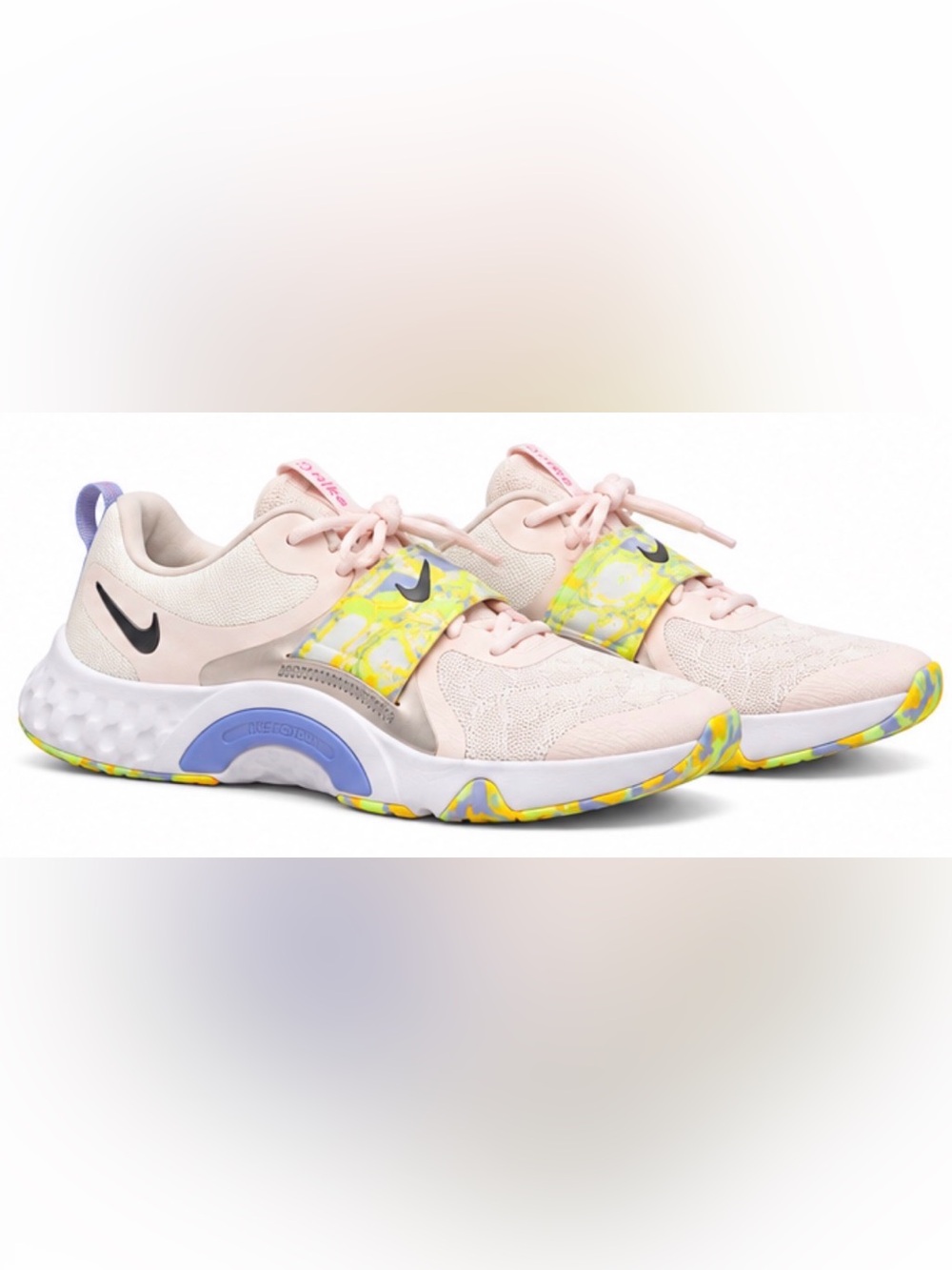 Wmn’s Nike Renew In-Season TR 12 Premium Football Grey/Ghost Green Trainers